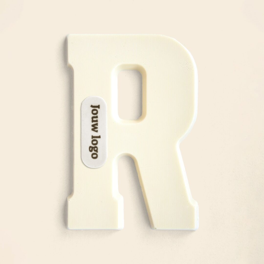 Schokoladenbuchstabe Eigenes Logo R Weiß