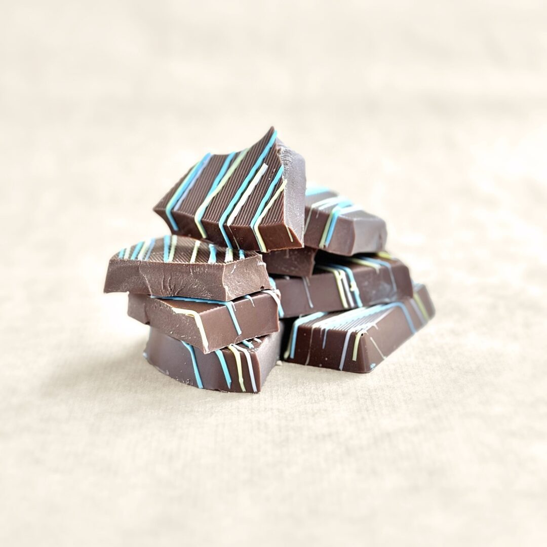 Luxe chocoladeletter S color fun melk