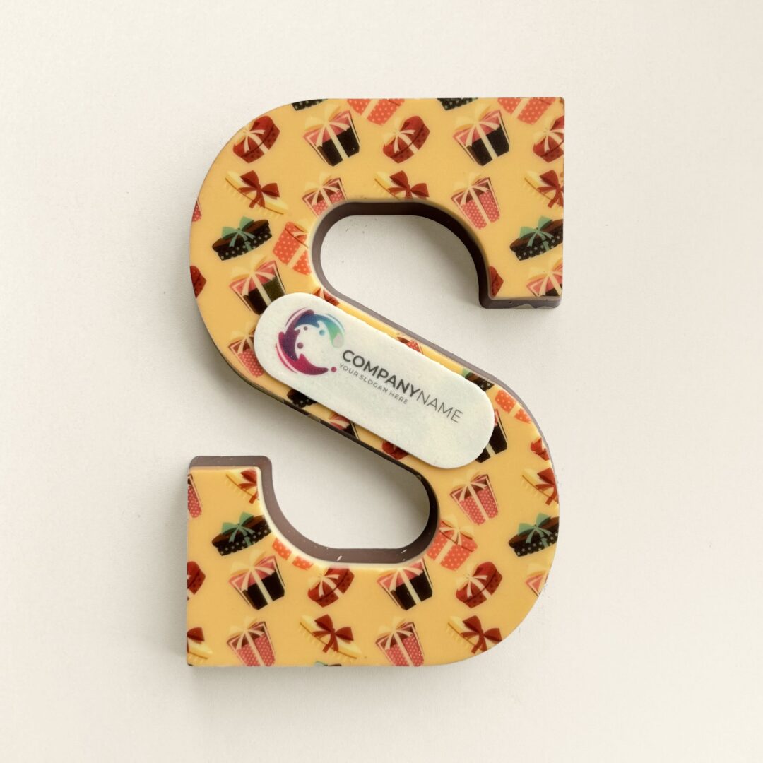 chocoladeletter s cadeautjes met logo
