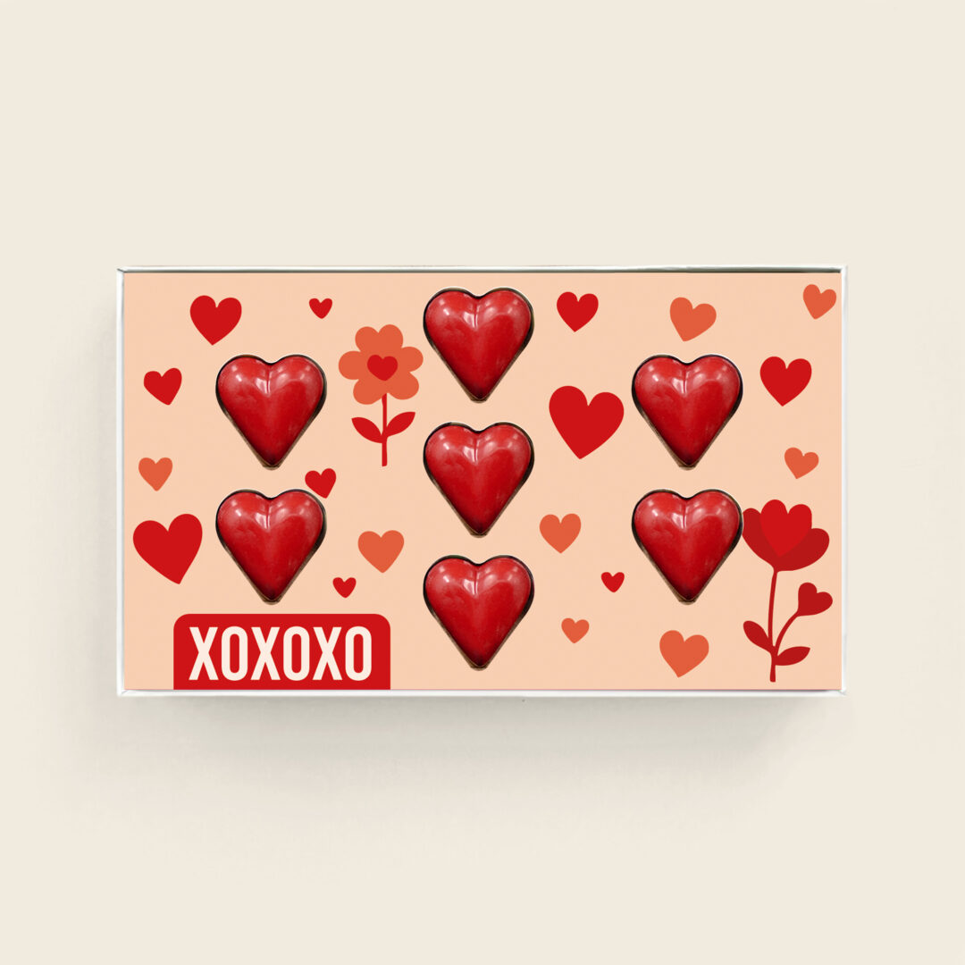 Schokoladenherzen XOXOXO Bonbons für Valentinstag, Muttertag und Vatertag. Leckere personalisierte Schokoladengeschenke